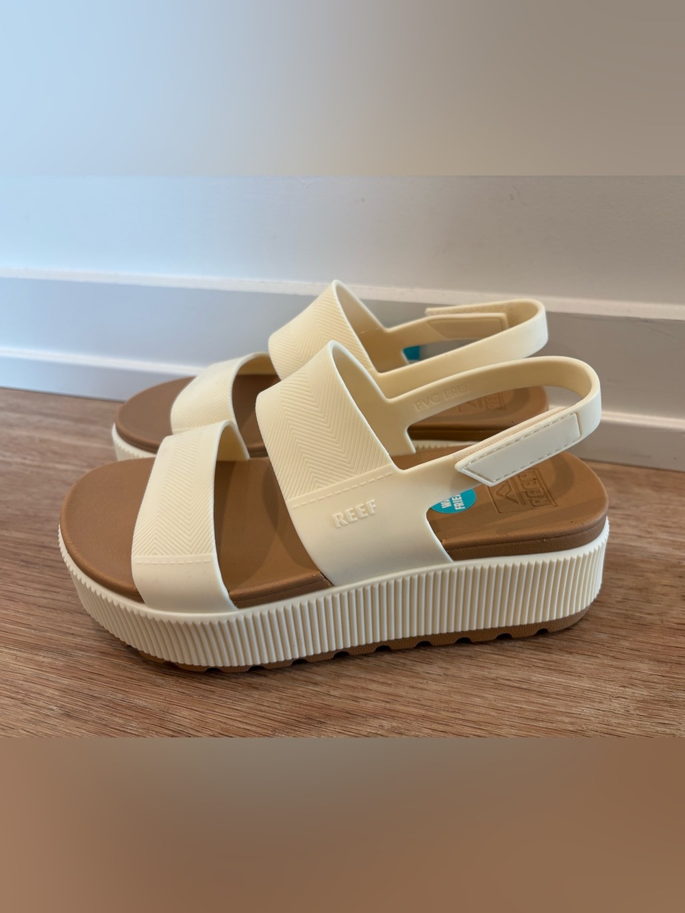 NWT REEF Water Vista Higher Women's Sandals - Cloud Cream Ivory Water Platform 6 - Picture 6 of 11